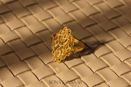 22K Gold Ladies Fancy Filigree Ring with Ornate Diamond Motif
