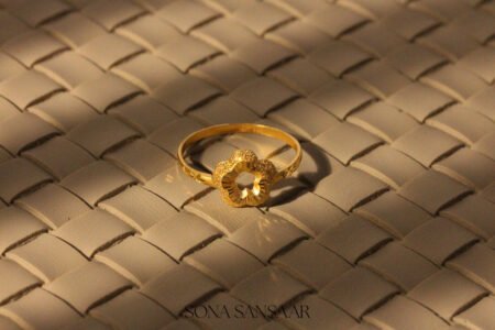 22K Gold Fancy Floral Ring with Diamond-Cut Textured Flower Centre