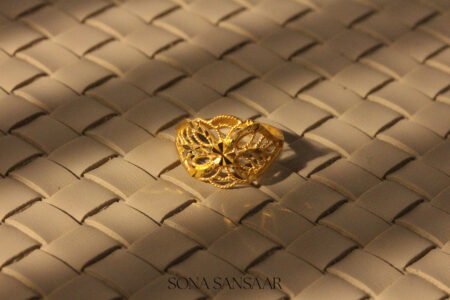 22K Gold Ladies Fancy Hearts Ring with Openwork Filigree and Diamond-Cut Center