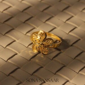 22k Gold Ladies Fancy Hearts Ring with Five-Petal Floral Design
