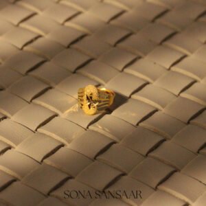 Adjustable gold ring