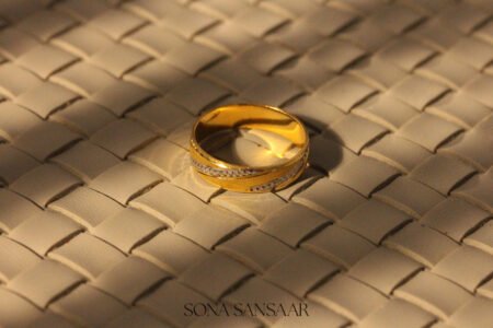 22K Gold Two-Tone Designer Band with Diamond-Cut Centre Stripe and Textured Finish