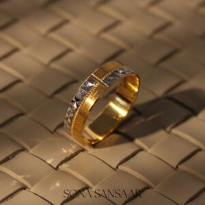 22K Gold Two-Tone Designer Band with Diamond-Cut Pattern and Textured Edges
