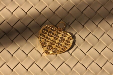 22k Gold Textured Heart Pendant with Diamond-Cut Pattern