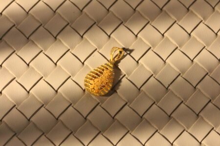 22K Gold Teardrop Pendant with Triple Floral Design